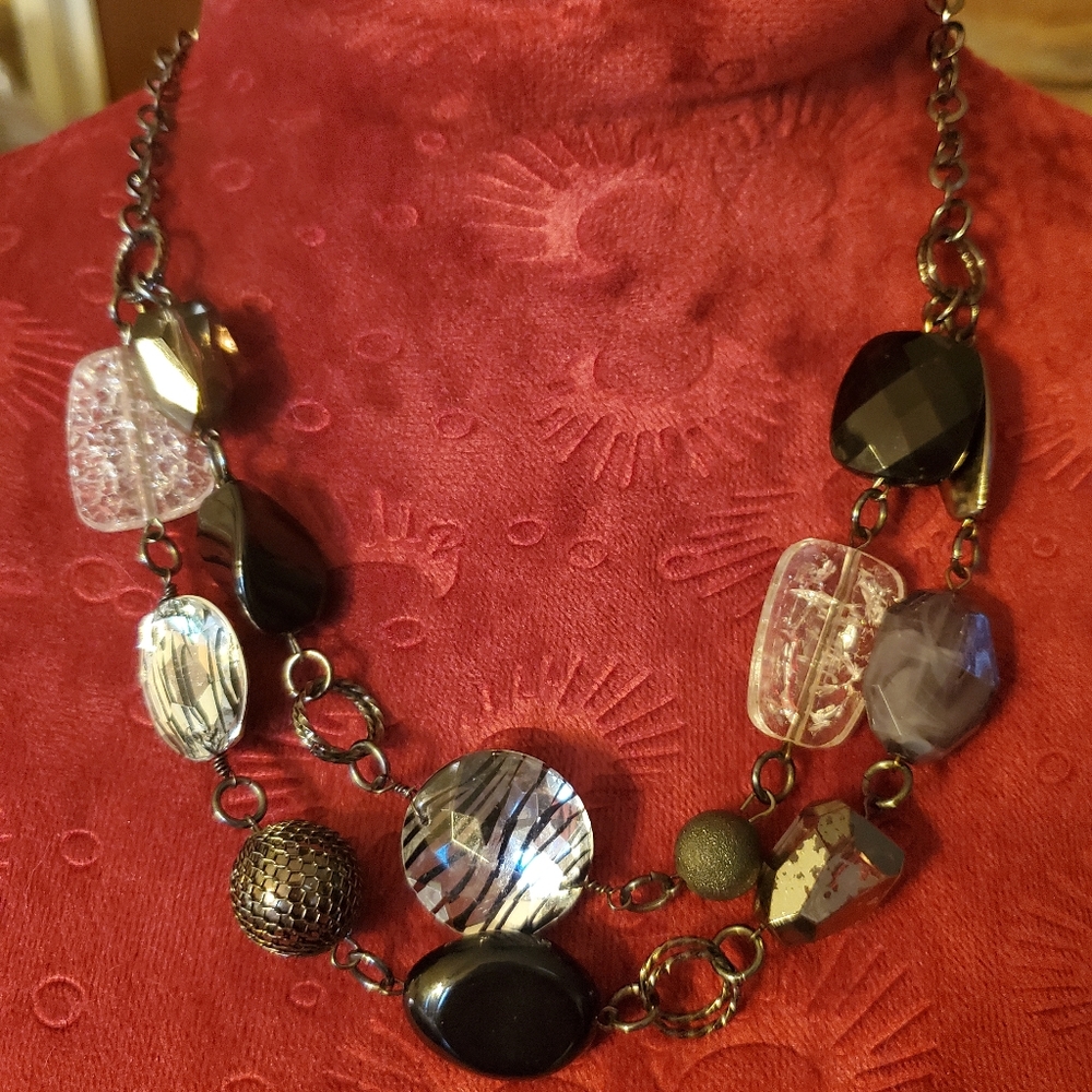 Black Zebra Accent , Clear & Silver Tone Necklace, Bracelet & Earring Set
